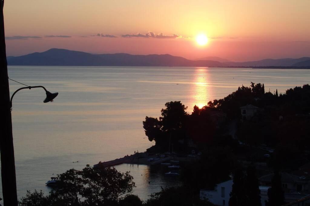 Vila ¨Με Θέα Το Ηλιοβασίλεμα¨ Áfissos Exteriér fotografie